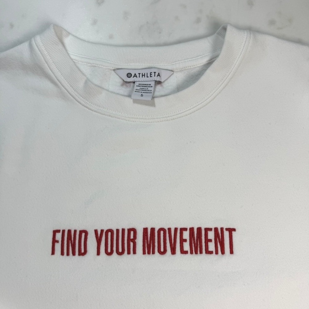 Athleta Sweatshirt Womens Large White Excellent Find Your Movement Embroidered